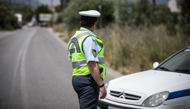 Τροχαίο στη Λεωφόρο Λαυρίου: Βυτιοφόρο συγκρούστηκε μετωπικά με Ι.Χ.