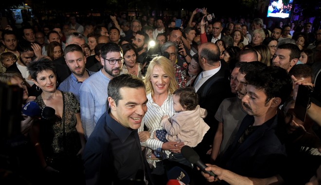 Ενιαίο Πολιτικό Κέντρο συγκροτεί ο Αλέξης Τσίπρας – Ο νέος ρόλος της Ρένας Δούρου