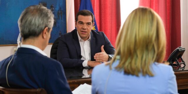 LIVE EIKONA: Η συνέντευξη του πρωθυπουργού στην ΕΡΤ3