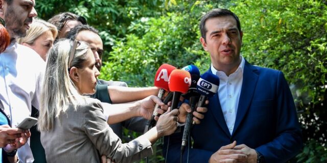 Τσίπρας: Άνοιξε η όρεξη ακόμη και των Βρυξελλών – Ζητούν απολύσεις στο δημόσιο