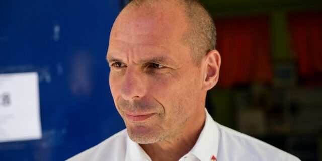 Στην Β’ Πειραιώς υποψήφιος ο Βαρουφάκης