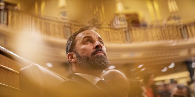 Ισπανία: Οι ευρωβουλευτές του Vox δεν θα ενταχθούν στην ίδια ομάδα με Σαλβίνι και Λεπέν