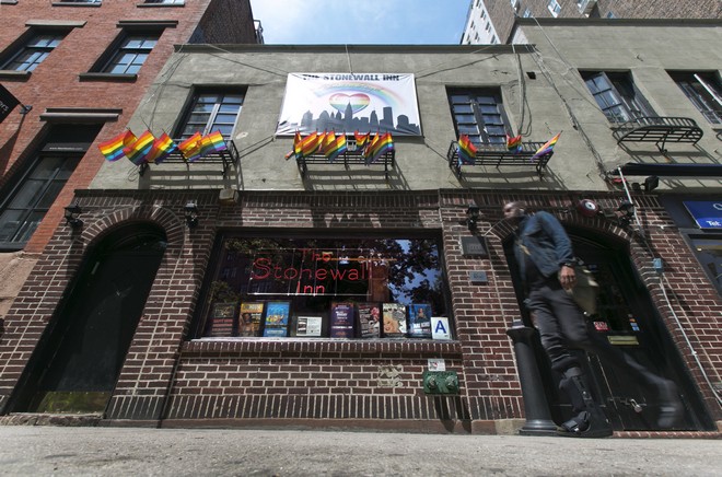 Ν. Υόρκη: Συγγνώμη από την αστυνομία για επιδρομή σε γκέι μπαρ πριν από 50 χρόνια