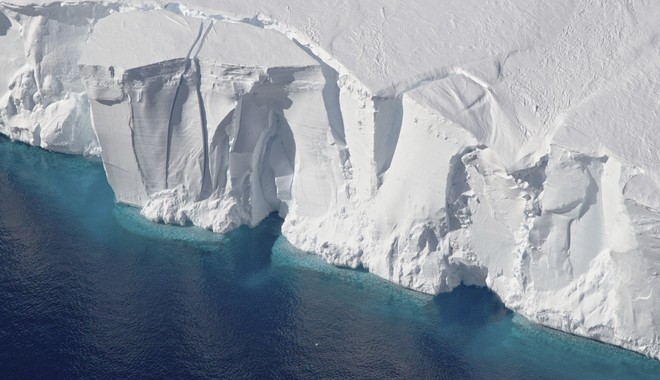 Κλιματική Αλλαγή: Βομβαρδίστε την Ανταρκτική με τεχνητό χιόνι, για να σταματήσουν να λιώνουν οι πάγοι