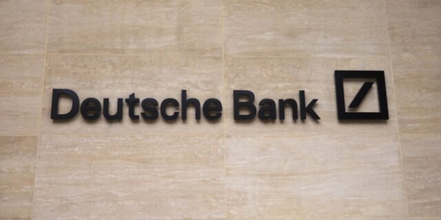 Deutsche Bank: Νέα πτώση μετοχών – Η μεγαλύτερη τα τελευταία τρία χρόνια