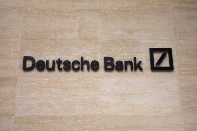Deutsche Bank: Νέα πτώση μετοχών – Η μεγαλύτερη τα τελευταία τρία χρόνια