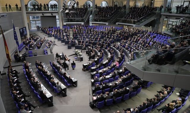 Τι αναφέρει η Γνωμοδότηση της Bundestag για τις γερμανικές επανορθώσεις