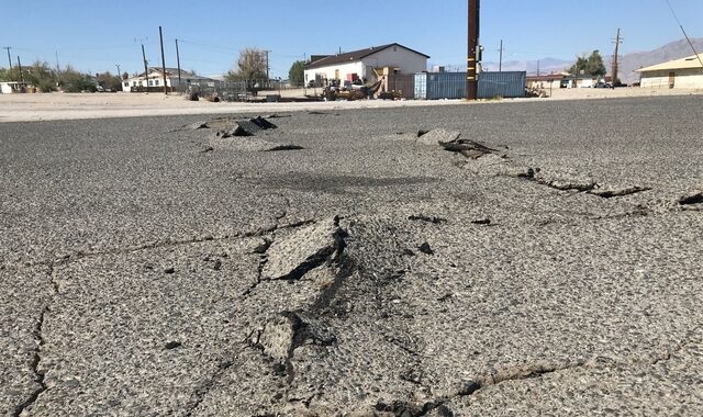 Σεισμός στην Καλιφόρνια: Η στιγμή που χτυπούν τα 7,1 Ρίχτερ -Τραυματισμοί και φωτιές