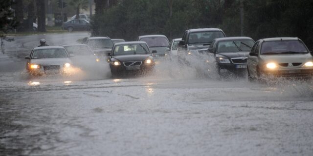 Καιρός: Έρχονται ισχυρές βροχές και καταιγίδες – Πότε και πού θα εκδηλωθούν πιο έντονα