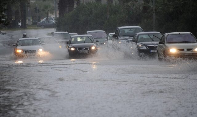 Διακοπή κυκλοφορίας στην ΕΟ Θεσσαλονίκης-Πολυκάστρου-Ευζώνων λόγω πλημμύρας