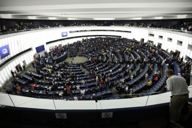 Ευρωκοινοβούλιο: Πλειοψηφία οι νεοεισερχόμενοι, περισσότερες οι γυναίκες