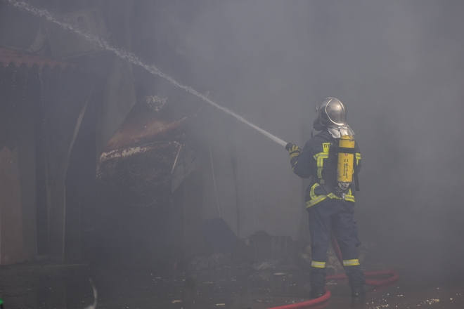 Σε ύφεση η φωτιά στον Μαραθώνα-Σε εξέλιξη φωτιά στην Ζίτσα Ιωαννίνων