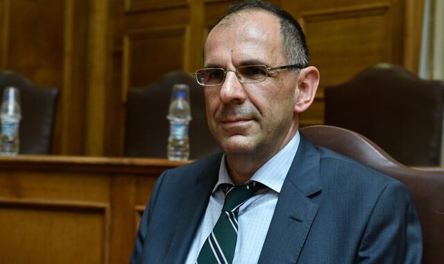 Γεραπετρίτης: Ο πρωθυπουργός διασφαλίζει την ενότητα της κυβέρνησης