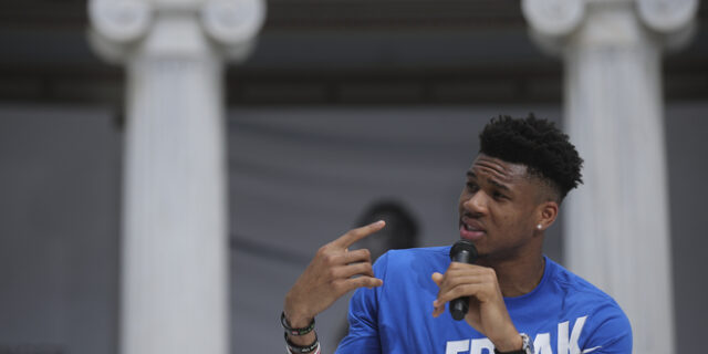 Forbes: Ο Γιάννης Αντετοκούνμπο στους 100 πιο ακριβοπληρωμένους celebrities του 2019