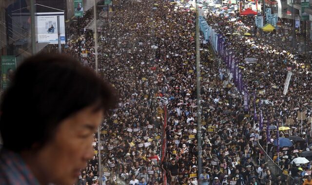 Συνεχίζονται οι διαδηλώσεις στο Χονγκ Κονγκ