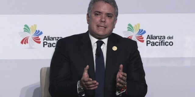 Ο Ντούκε κατηγορεί το Μαδούρο ότι έκανε τη Βενεζουέλα “καταφύγιο τρομοκρατών”