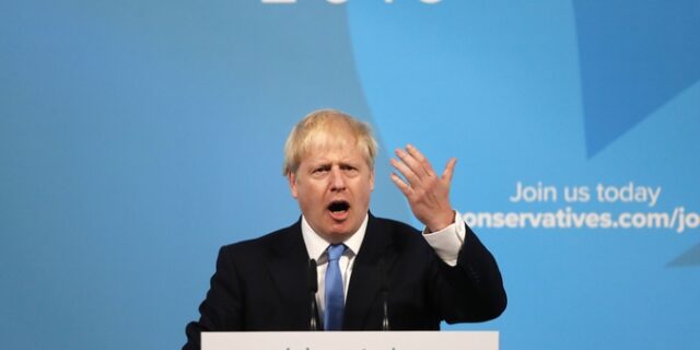 Μπόρις Τζόνσον: Οι σημαντικοί σταθμοί της ζωής του νέου Βρετανού πρωθυπουργού