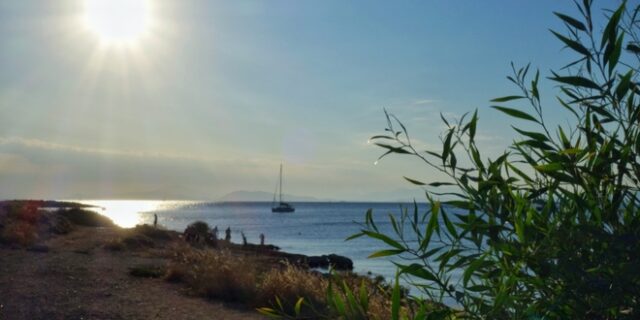 Καιρός: Ηλιοφάνεια και κανονικές θερμοκρασίες