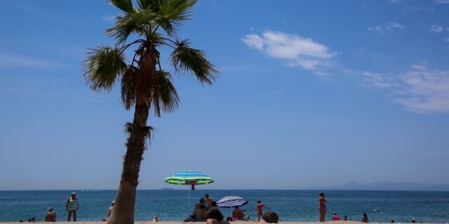 Δεκαπενταύγουστος: Διατηρούνται οι υψηλές θερμοκρασίες – Σε κανονικά επίπεδα από την Παρασκευή