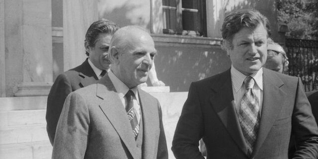 Χρονικό: 45 χρόνια από την αποκατάσταση της δημοκρατίας