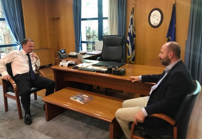 Συνάντηση Κώστα Καραμανλή με τον πρόεδρο του ΤΕΕ