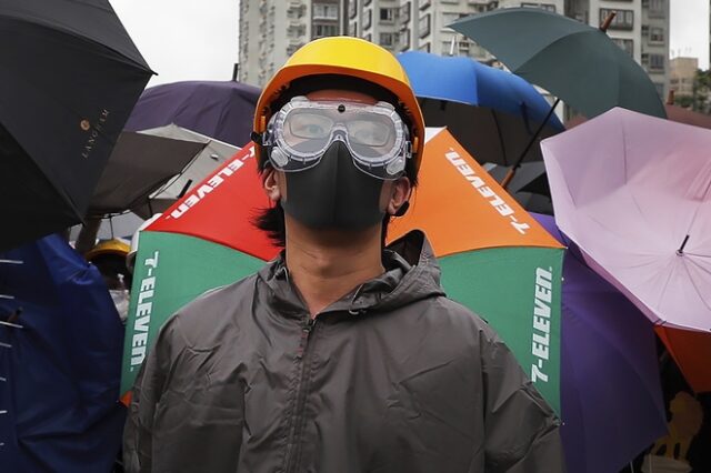 Χονγκ Κονγκ: Πάνω από 1.500 δημοσιογράφοι βγήκαν στους δρόμους