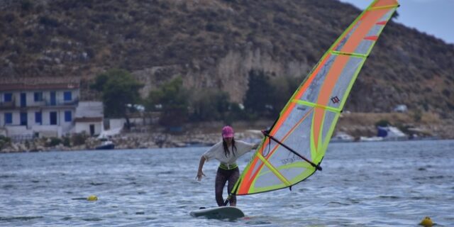 Καιρός: Κανονικές θερμοκρασίες και μελτέμι έως 7 Μποφόρ στο Αιγαίο