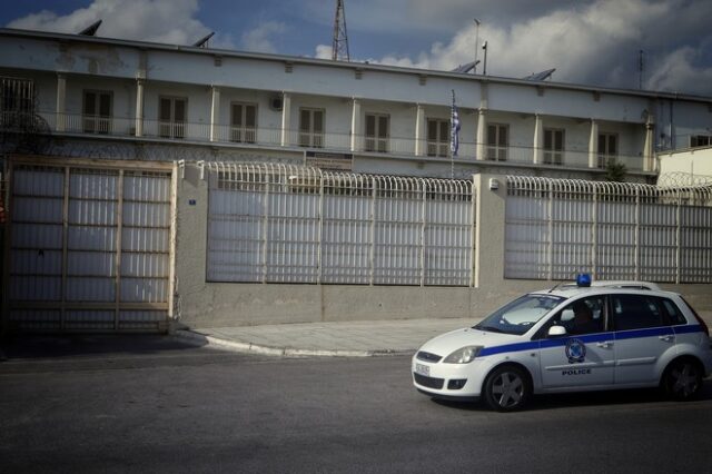 Βασίλης Δημάκης: Δέχθηκε να δει το δάσκαλό του Πέτρο Δαμιανό στη φυλακή