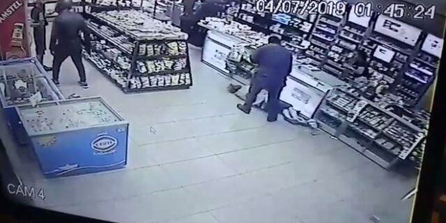 Ληστεία στο Χαϊδάρι: Γυναίκα λιποθύμησε όταν αντίκρισε τους ένοπλους δράστες