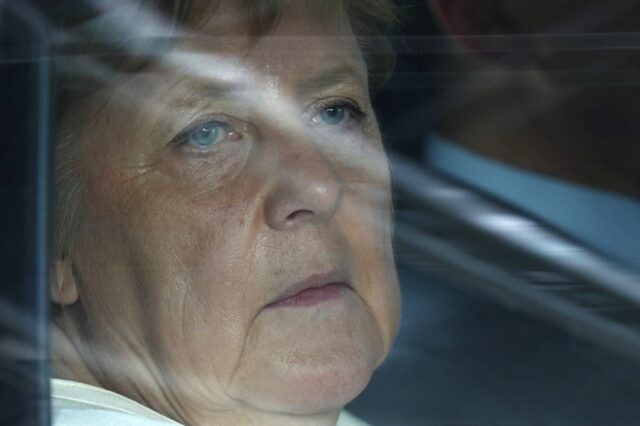 Die Welt: “Η τριπλή ταπείνωση της Μέρκελ”