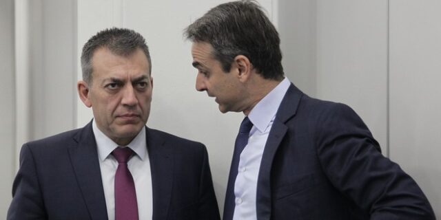 Βρούτσης με Μητσοτάκη: 230.000 οι εκκρεμείς συντάξεις, θα είναι πρώτη προτεραιότητα