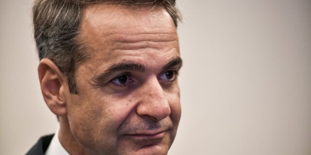 Στην Αθήνα επέστρεψε ο Μητσοτάκης: Βρίσκεται στο κέντρο επιχειρήσεων της Πυροσβεστικής
