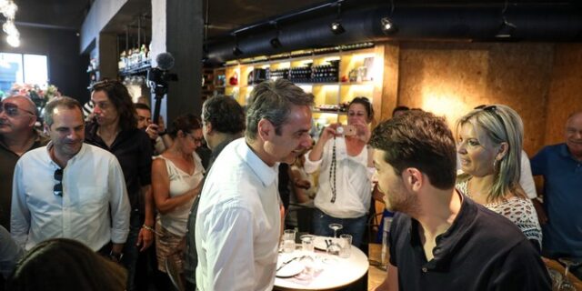 Στο Παγκράτι το γεύμα του Κυριάκου Μητσοτάκη με τους πολιτικούς συντάκτες