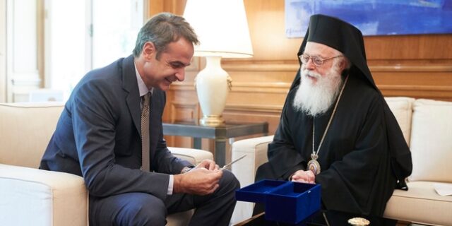 Συνάντηση Μητσοτάκη με τον Τιράνων Αναστάσιο