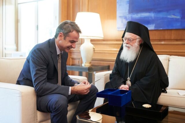 Συνάντηση Μητσοτάκη με τον Τιράνων Αναστάσιο
