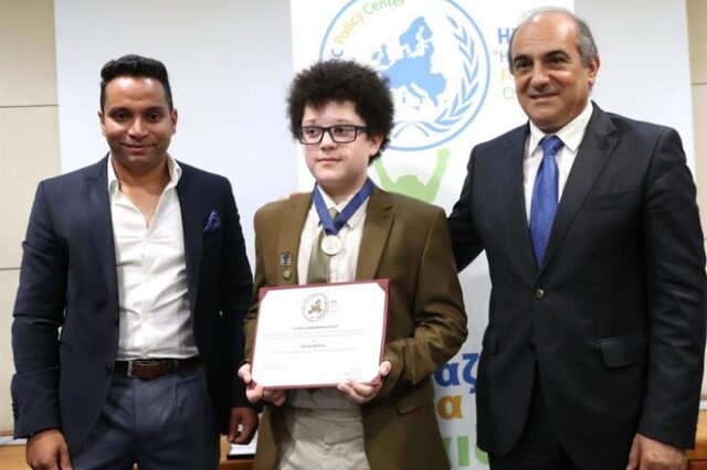Η απίστευτη ιστορία του 12χρονου Νικόλα που έγινε πρέσβης κατά του bullying