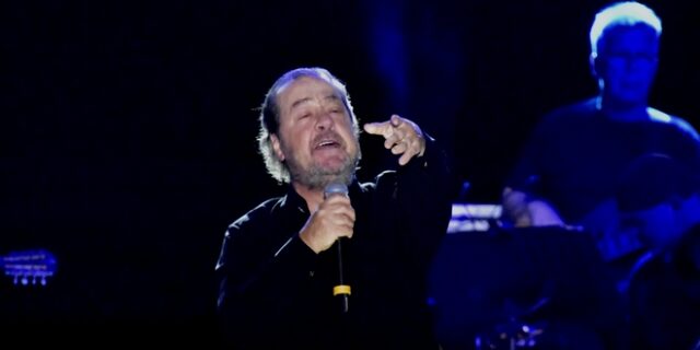 Γιάννης Πάριος: “Η μάνα μου ήταν από τα Χανιά, τη λέγανε Πολάκη”