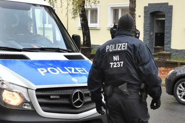 Γερμανία: Απόφαση δικαστηρίου δικαιώνει τη σύζυγο τζιχαντιστή του Ισλαμικού Κράτους
