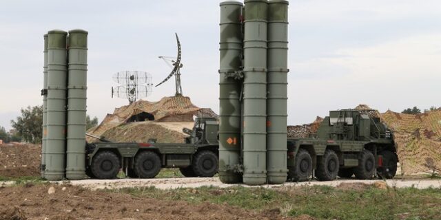 Τουρκία: Παραδόθηκαν τα πρώτα τμήματα των S-400 – Αναμένεται αντίδραση ΗΠΑ