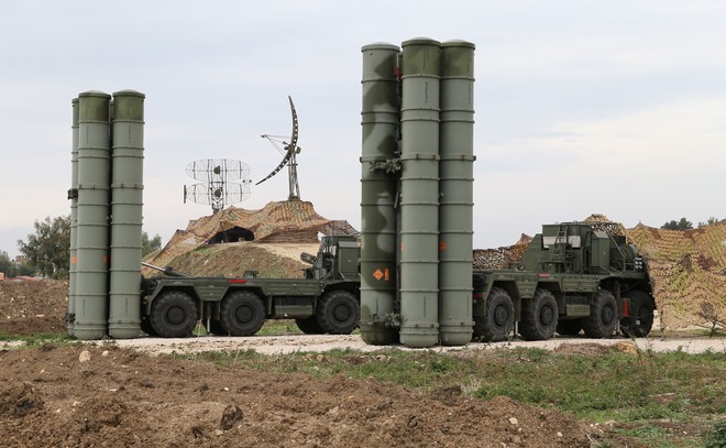 Τουρκία: Παραδόθηκαν τα πρώτα τμήματα των S-400 – Αναμένεται αντίδραση ΗΠΑ