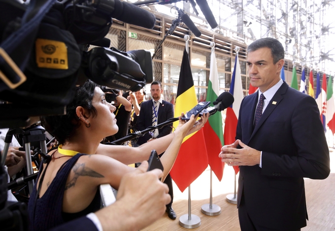 Χωρίς ψήφο εμπιστοσύνης ο Σάντσεθ, ορατό το ενδεχόμενο νέων εκλογών