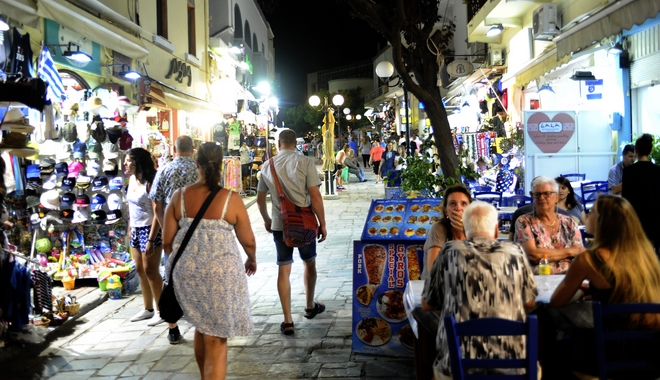 Χρήσιμες συμβουλές για τους παραθεριστές – Τι να προσέχουν σε ταβέρνες και μπαρ