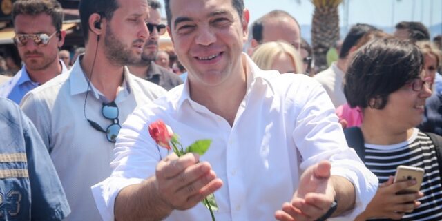 Σε ταβέρνα στο Λαύριο το καθιερωμένο γεύμα του πρωθυπουργού με τους δημοσιογράφους