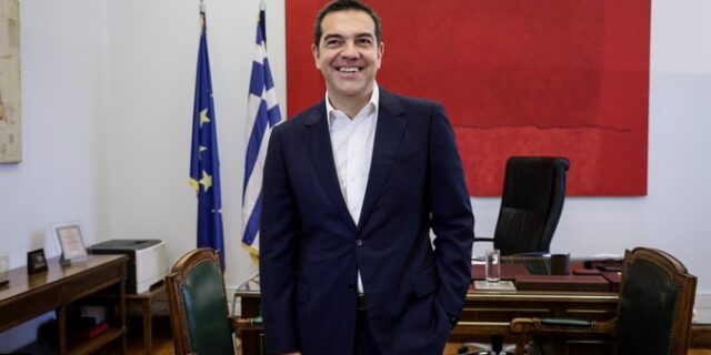 Εντός της ημέρας ανακοινώνει σκιώδη κυβέρνηση ο Τσίπρας