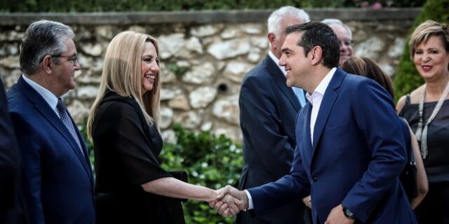 Τα μηνύματα του Αλέξη προς Κυριάκο και Φώφη για απλή αναλογική και εκλογή Προέδρου Δημοκρατίας