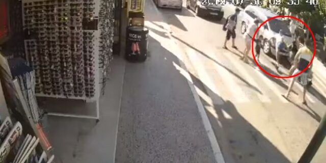 Σοκαριστικό βίντεο: Αυτοκίνητο παρέσυρε τουρίστα σε διάβαση στη Ζάκυνθο