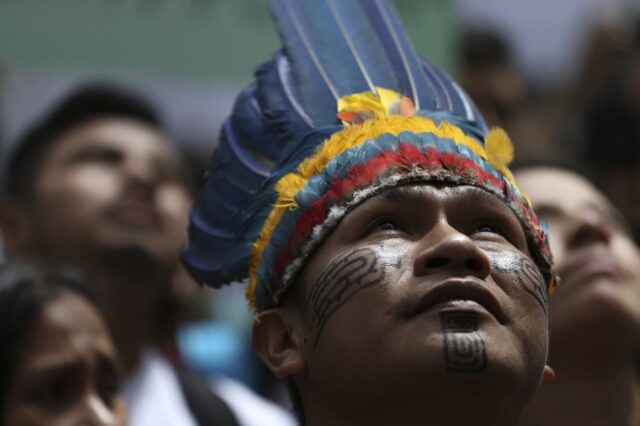 Αυτόχθονες του Αμαζονίου: “Ο λευκός άνθρωπος έβαλε στόχο να μας αποτελειώσει”