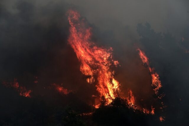 Σε σύλληψη μετατράπηκε η προσαγωγή του πρόσφυγα στη Λέρο για εμπρησμό