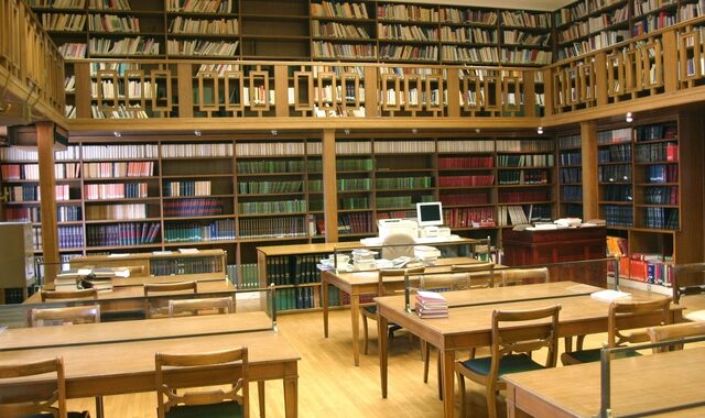 Τασούλας: Πηγή έμπνευσης και γνώσης οι κοινοβουλευτικές βιβλιοθήκες