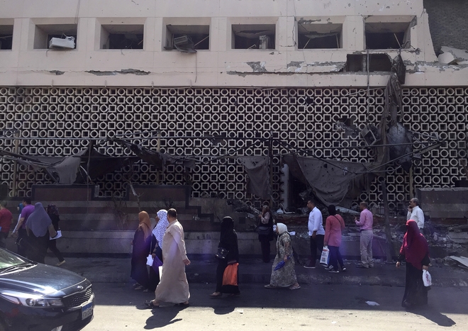 Αίγυπτος: “Τρομοκρατική ενέργεια” η έκρηξη οχήματος – 20 νεκροί και 47 τραυματίες